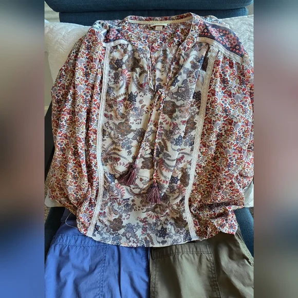 Knox Rose - Peasant Boho - Sheer Blouse - Keyhole Tassel - Bell Sleeves - Large - Picture 10 of 10